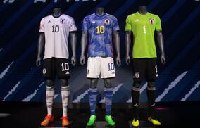 「かっこいい」が連発！ 日本代表選手たちの新ユニ初対面の貴重な反応が公開、細かいところが気になる選手は？