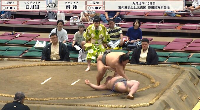 「合気道かよ」モンゴル出身24歳逸材力士、相手力士“一回転”の衝撃決着「どうやって投げた」「お見事」驚きと賞賛の声 5枚目