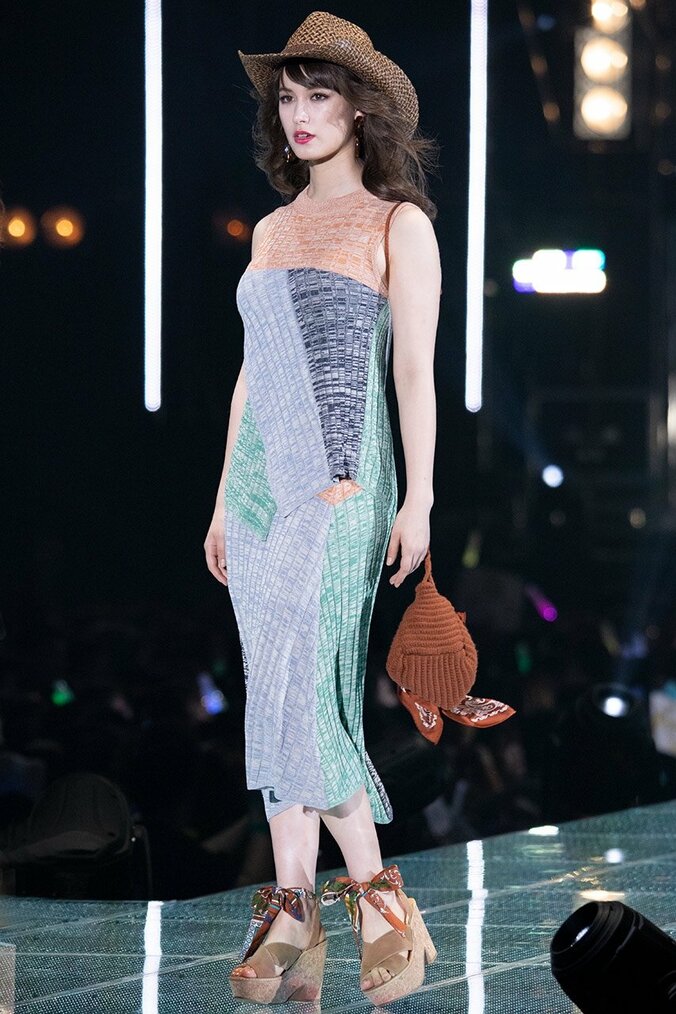 山田優が圧巻のスタイルで存在感放つ！ 人気モデルが一堂に『TGC』【画像集】 3枚目