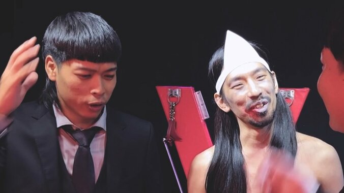 容疑者は女王様・バーテンダー・謎のマスク男…“幽霊が見える刑事（エース）”と“毎回殺される幽霊（川北）”の即興ミステリーが新章突入 4枚目