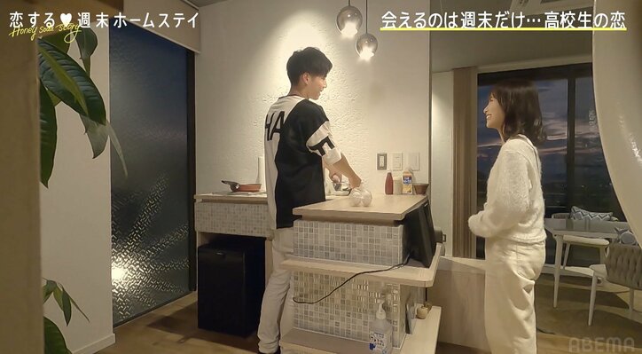 TWICEモモ似の高校生・あやか、失恋翌日に別の男子から手料理でアピールされ感激『恋ステ 2022秋 ～Honey Soda Story～』#8