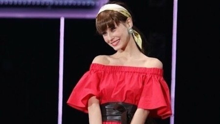 ダレノガレ明美、イケメン兄との2ショットを公開「美男美女」と反響