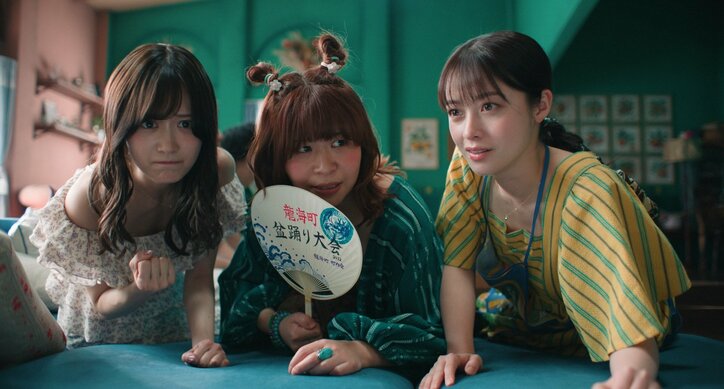 【写真・画像】「他人よりはモテてきたほう」 りんりん(山下美月)の“恋リア”白ドレス姿に「本気モード可愛すぎる」 2枚目