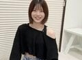 スタイル抜群のアイドルを目指す15歳美女、お気に入りの超ミニボトムスを「勝負服として…」大人っぽい私服を照れながら紹介