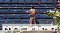 20歳力士の華麗な四股に熱視線「美しい」「やらかっ」「カラダが綺麗」驚きの声続々