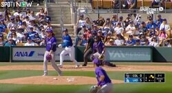 西武株主総会が怒るレベル！「チームロン毛か？」「パ･リーグみを感じる」大谷翔平が“驚速スイング”でタイムリーを放つ瞬間　痛打された相手投手に思わぬ熱視線