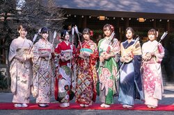 乃木坂46成人式に1～4期生が揃い踏み　齋藤飛鳥は絵馬に『飛鳥ちゃん』