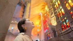 『カメラ 夫：ILMARI』の文字に騒然 “エビちゃん”の家族旅行公開に「いいんですか？」「ありえない」