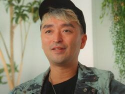 彼女は14歳年下のモデル美女！43歳の居候彼氏、籍を入れるのは「古いシステム」結婚は拒否するも「子どもは育ててみたい」