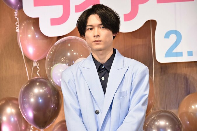 森七菜、SixTONES松村北斗とのデート場面で色気ゼロ!?水族館の小魚に「美味そう」 3枚目