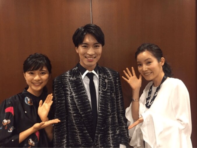 「べっぴんさん」芳根京子、朝ドラでは見られない3世代共演に興奮 2枚目