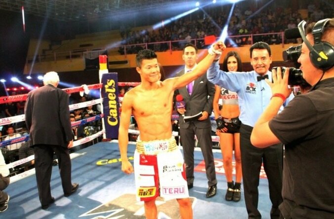 亀田和毅、メキシコで1ラウンドTKO勝利「新しいボクシング人生のスタート」 1枚目