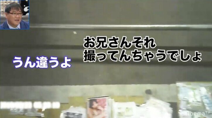 道路の真ん中で髪を切り出す男性、薬を売る早朝の闇市 西成・あいりん地区に潜入レポ