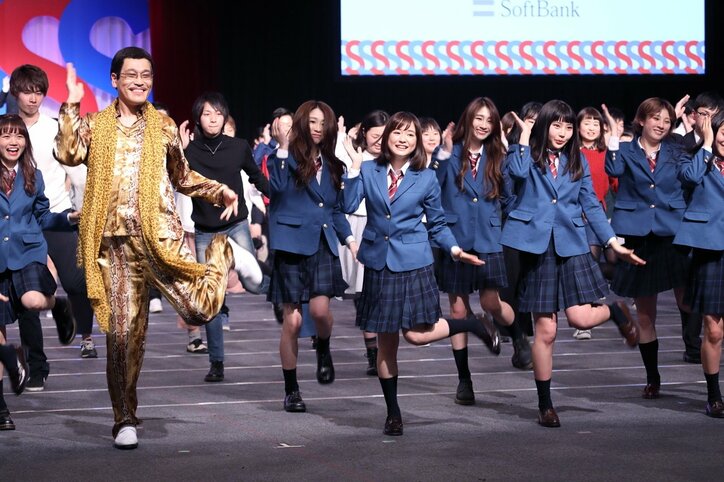 大原櫻子の制服姿に違和感無し！ピコ太郎「14歳にしか見えない」