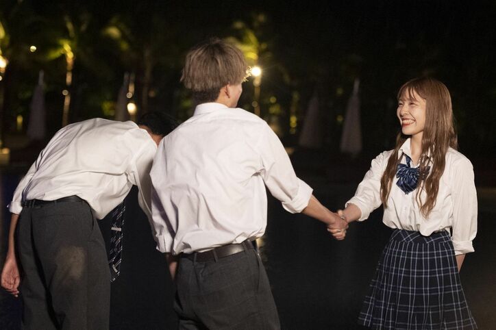 モテ男子・そら、まゆとカップル成立で熱烈ハグ「幸せ!最高!」早くもラブラブ『今日好き』プーケット編最終回