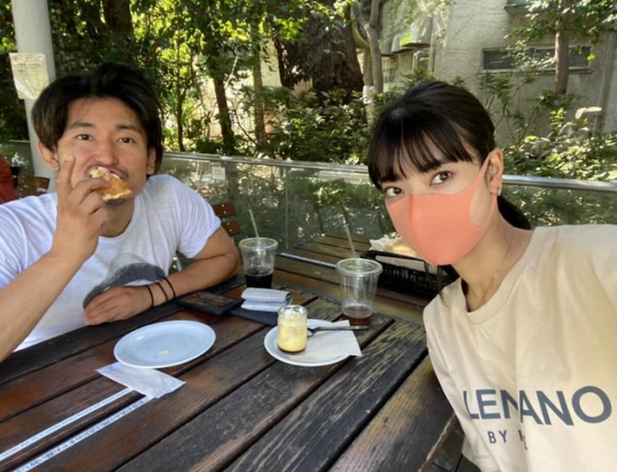 才 賀 紀 左衛門 彼女