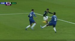 「マジでメッシ！」U22アルゼンチン代表で日本を脅かした18歳の新星がまたやった！DF2人の隙間を通してゴールまで一直線の超魔術級パーフェクトフィニッシュが決まった瞬間