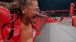 中邑真輔、頭脳プレイで五輪レスラーを撃破！ 真の標的“オマエ”に「俺は待っている」