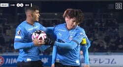 「やさしいな」新助っ人ブラジル人が“ハットトリックのチャンス”を譲る神対応　決めれば同点に追いつくPKの好機を若手に託すふるまいに「漢気」「いいひと」