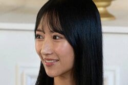 9頭身レースクイーン＆現役内科医、初デートで密着イチャイチャ「もうちょっと近づきたいな」