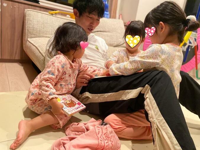  ノンスタ石田の妻、夫が夜中に肩を脱臼したことを報告「白目むいてたらしい」  1枚目