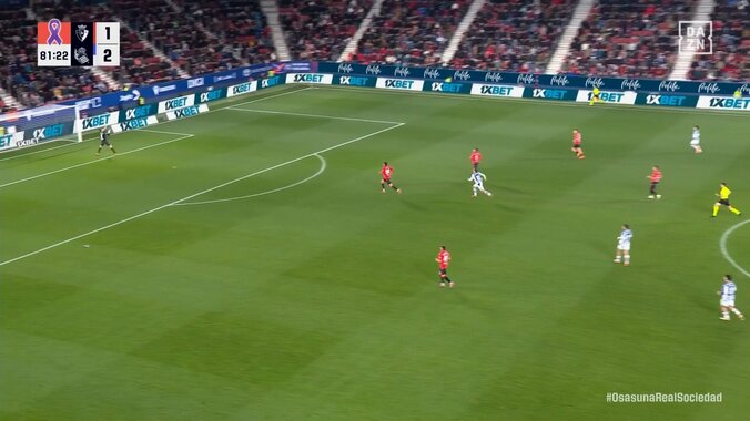 「これはエグ過ぎるロングシュート」年間ベストゴール級！久保建英の同僚、50m超の超絶ゴラッソに賛辞止まず「さすがに凄すぎる」 5枚目