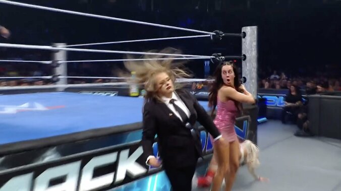 マスクで味方・パイパーを“誤爆”