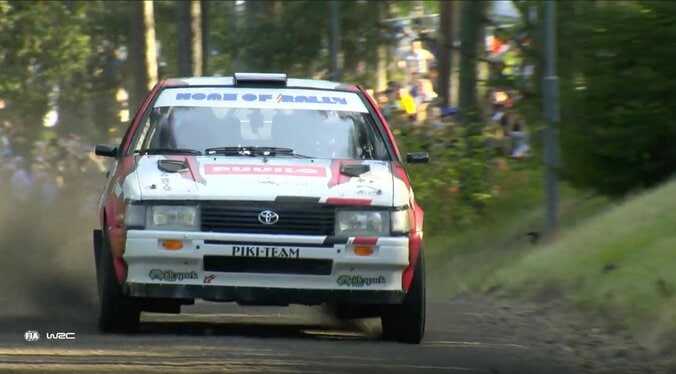 復活した天才ラリーストが“トヨタの名車”で神業ドリフト 未だ健在…デモランで披露した世界一の腕前に熱視線 4枚目