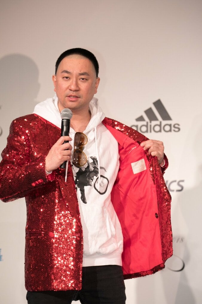 レイザーラモンRG、細川たかしにもらったジャケットをジャスティン・ビーバー風に着こなす 4枚目