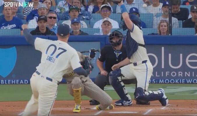 【写真・画像】今永昇太の魔球に“打者が激怒”「これはキレるw」翻弄されて“マン振り三振”→バットを思い切りブン投げる　1枚目