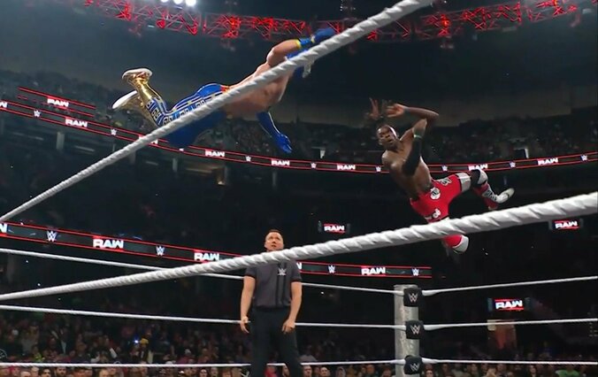 「どんな迎撃だよw」反対側のコーナーから飛んで…“規格外”の迎撃技が炸裂「なんて技だ！」 2枚目