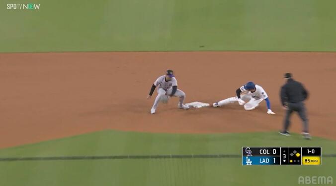 【写真・画像】えげつない…大谷翔平、完璧スタートの“爆走盗塁”「余裕やん」「はえー」脅威の足が炸裂した瞬間