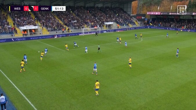 久保建英かよ！欧州1年目22歳FWの“神突破”が話題「ダントツ上手い」「5大リーグに行ってくれ」華麗なシザース＆ターンで相手を翻弄した瞬間 3枚目