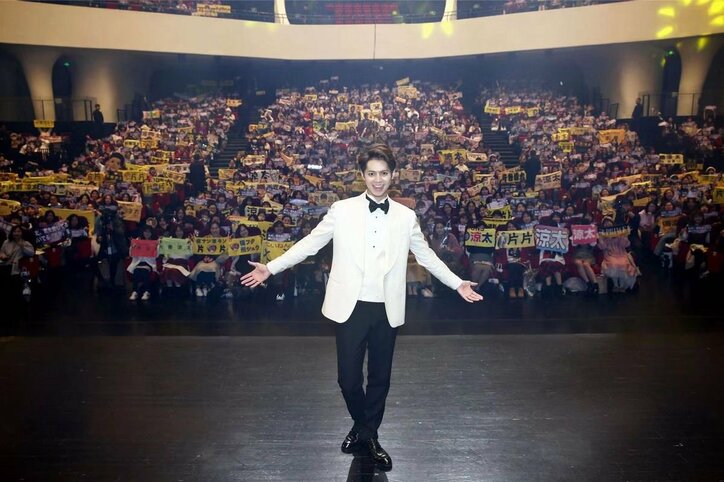 片寄涼太、上海でファンミーティングを開催! ファン2000人を魅了