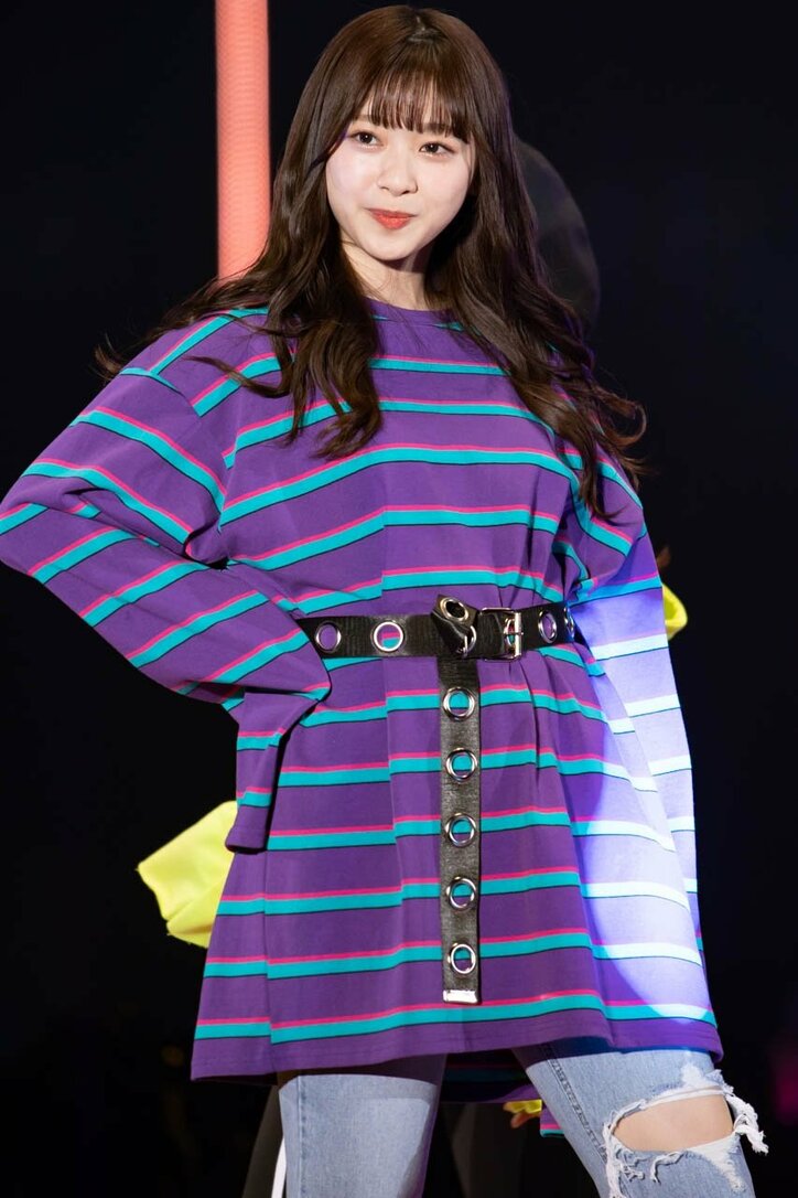 日向坂46が平成最後の『TGC』で3曲ミニライブ、濱岸ひよりが初ランウェイで笑顔を見せる