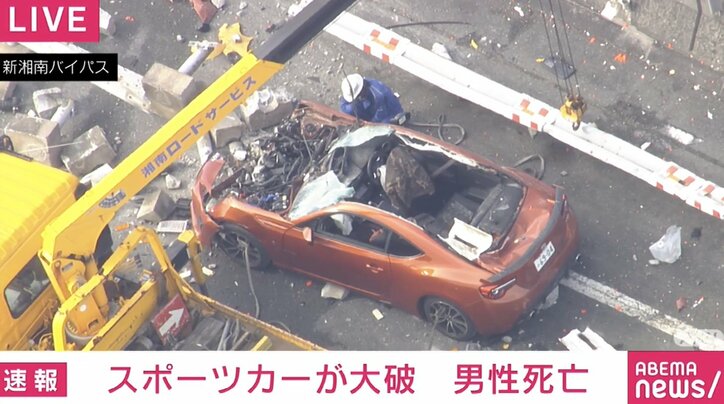 茅ヶ崎でスポーツカーが大破  男性死亡