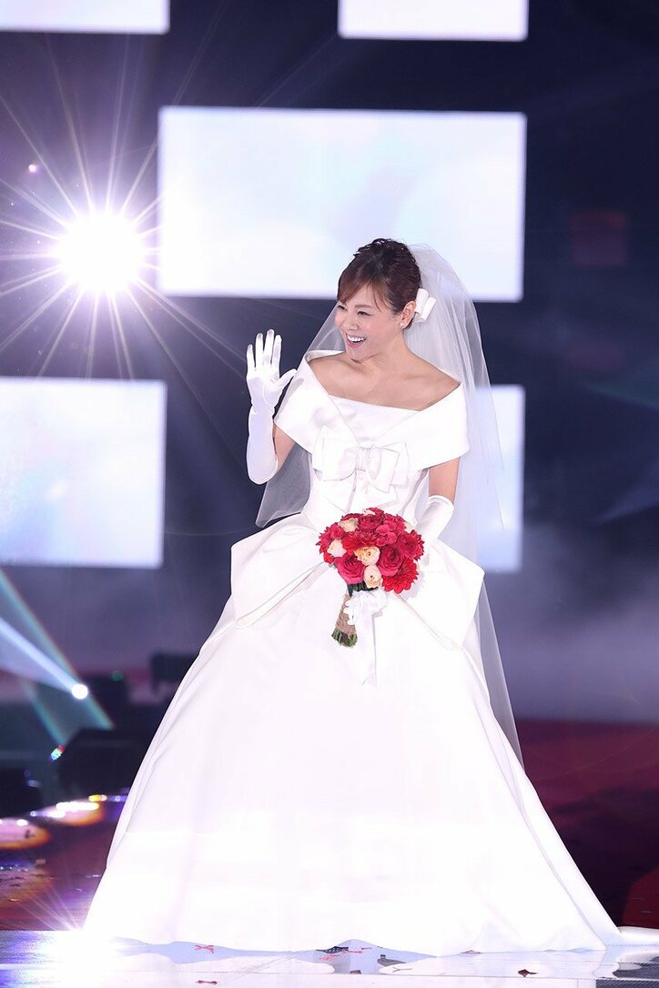 高橋真麻「2020年の東京五輪までには結婚」ウェディングドレス姿で高らかに宣言