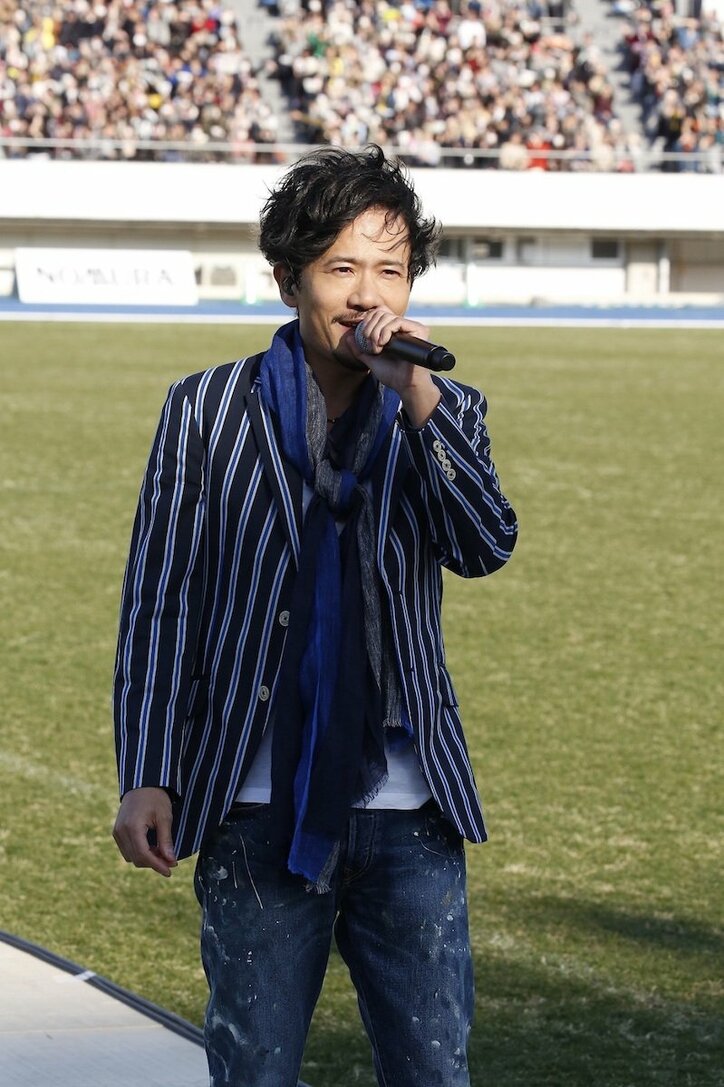 稲垣・草なぎ・香取「パラ駅伝」で新曲披露「誰もが新しい道が続いている」