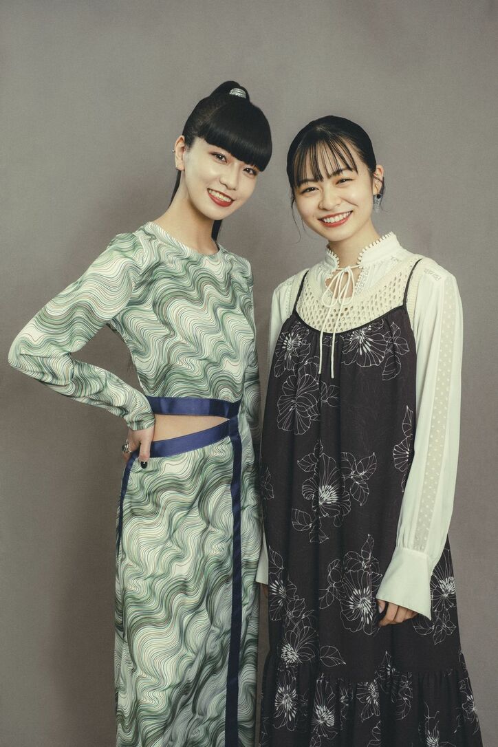 莉子×Hina、映画『牛首村』で初タッグ!『月オオカミ』から2年、違うフィールドで活躍してきた2人の現在地
