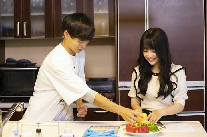 高1モテ女子・まじゅ、年上男子と超密着スキンシップ!カップル確定と思われたが…まさかの事態に!『恋ステ 2021秋 沖縄』第3話