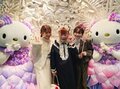 高橋愛、辻希美らとの集合ショットを公開「会えてすごーーーく嬉しい」