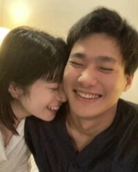 「ガチ夫婦みたいでお似合い」野村周平＆さとうほなみ、寝室でのラブラブショットに反響