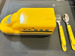 薬丸裕英、孫に作った“ドクターイエロー弁当”披露