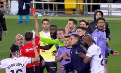 「近年最大のスキャンダル」マドリードMFの決勝ゴールが取り消し→猛抗議→レッドカードの一部始終！審判は「攻撃的な態度で侮辱的な言葉を繰り返し叫んだ」と主張するが…