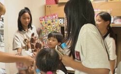 「1男8女の大家族」2キロの唐揚げ、7玉の焼きそば…「屋台じゃん！」“11品・12人前の屋台料理”に驚きの声「一瞬でなくなる！」「美味しそう！」
