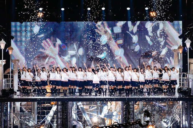 櫻坂46、12月9日の1stシングル『Nobody’s fault』リリースに先駆けて “約束の地”でデビューカウントダウンライブにて初のライブパフォーマンス!! 1枚目