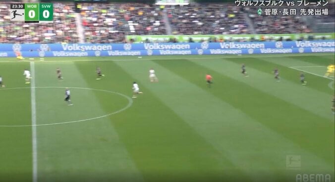 【写真・画像】「ヤバすぎる！」ブレーメンGK長田澪、至近距離ショット→ギリギリで“神セーブ”「よく止めたな」「素晴らしい反応」驚異的な反射神経にファン騒然　1枚目