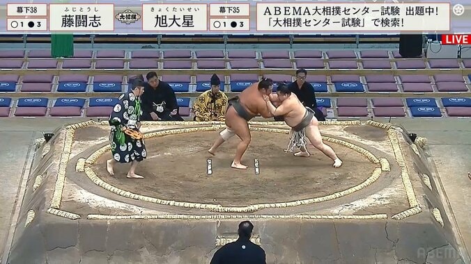 「シュッ！フッ！」「シュシュッ！」息つく暇もない大熱戦 勝った力士が呼吸困難、勝ち名乗りでも酸欠フラフラ 1枚目