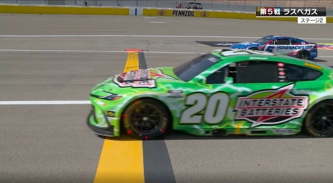 ピット入口で押し合い→トヨタ“連続速度違反”の珍事 大失態に激昂のドライバーがまさかの逆転Vも「やっちゃった」「怒ってはるで」 3枚目