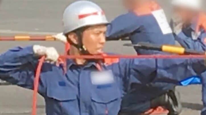 【写真・画像】32歳の元消防士のイケメンホスト、接客指導で前職との共通点を発見「救急現場とかでも…！」　1枚目